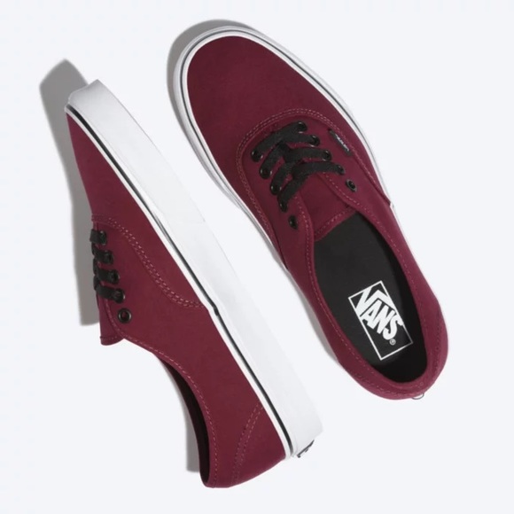 Vans - Picture 2 of 8